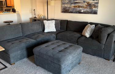 Comfy Casual 2 bed 2 bath condo - Photo 3