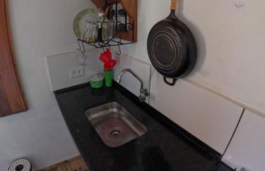 Chalés Vila Carrancas - Ao lado do centro com piscina, cozinha completa e muita tranquilidade - Foto 26