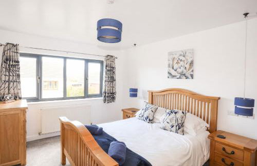 The Hawthorns - Photo 14