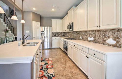 Serene 4BR Lux Home w Heated Spa Pool Massage Chair - Foto 10