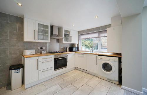Spacious 4 bed town house in central Wetherby, sleeps 9, perfect for contractors or groups - Foto 7