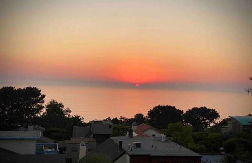 Beach Resort Home with Ocean Views Jacuzzi & Sauna! - Foto 65