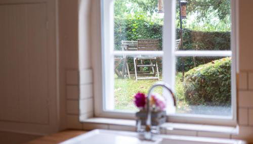 Underdean Lodge - Photo 4