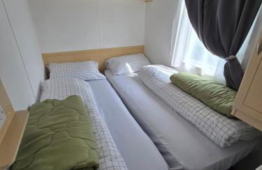 FI005 Loomy Escapes Caravan at St Osyth Beach Essex - Foto 12