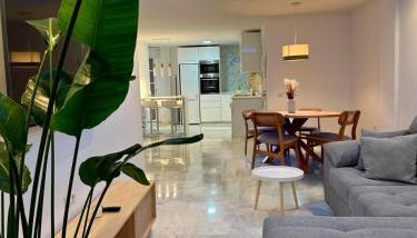 La Cala Beach Home - Photo 2