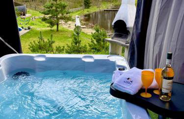 Osada Skoczkowo komfortowe domki z prywatnymi wannami hot-tub nad jeziorem- sauna- balia- prywatny staw wędkarski - Foto 12