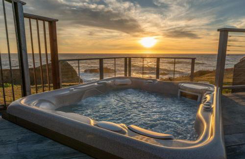 Spectacular Oceanfront Studio with Hot Tub & Loft - Foto 1