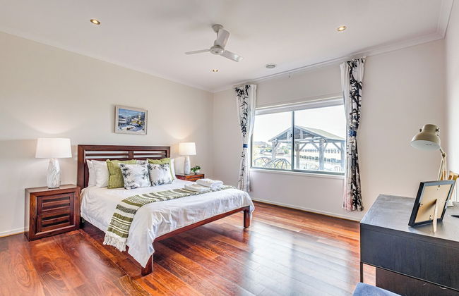 StayAU 5BR Lakefront Escape Point Cook - Foto 25