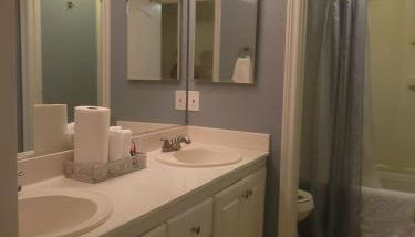 2BD Modern House with heated pool in North Vegas - Foto 3