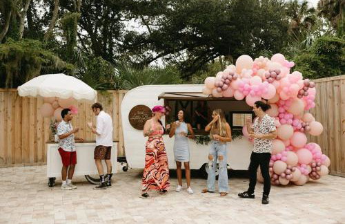 Remodeled Historic 1800s Carriage House, The Castle Garden, Colonial Modern Mansion - Foto 69