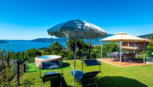 Casa 24 - Trilocale con Vista Lago, Giardino e Idromassaggio Gonfiabile - Foto 5, sunbed