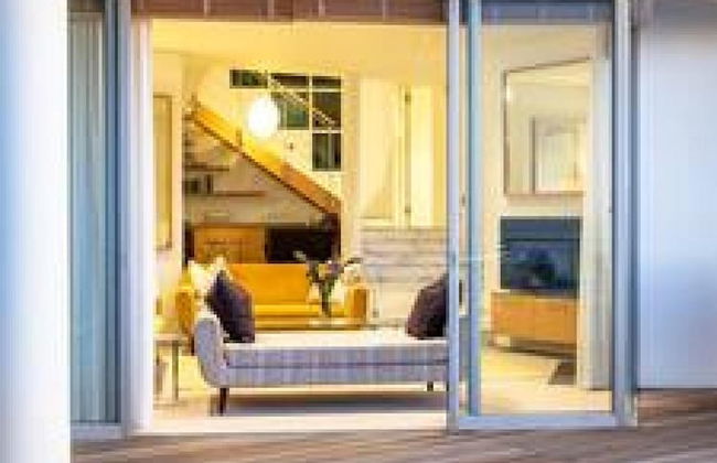 Immaculate Camps Bay Villa w Jacuzzi Views Pool Villa Grenache - Photo 48