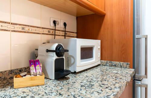 Acogedor apartamento de dos dormitorios a 50 metros del mar y a 5 minutos al Aeropuerto Tenerife Sur - Foto 13