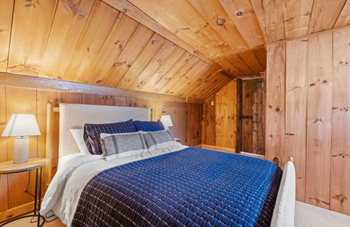 Modern Lux Cabin w Mtn Views and Fire Pit - Foto 43