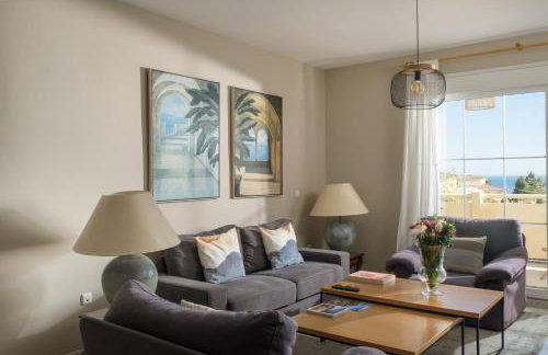 Mediterranean apt with seaview, 365-Day open pool and walking distance to the beach - Foto 2