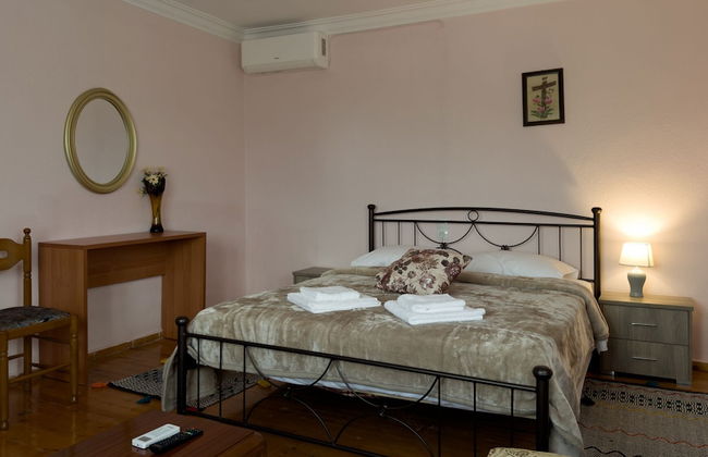 Fani's House Under Meteora - Photo 7