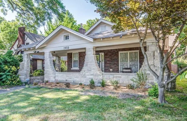 Cordova Colonial - Photo 17