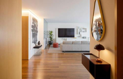 SONIA Travels - Photo 38