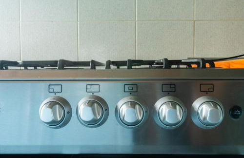 Mansión con Jacuzzi a 40 grados, gran piscina y Pádel - Photo 32