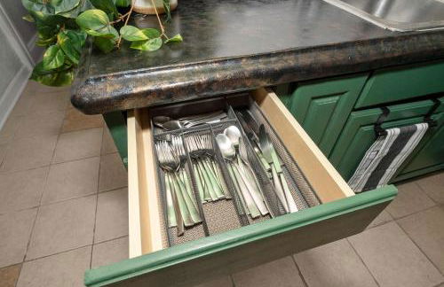 Stylish Modern Gem in the HIlls - Foto 13