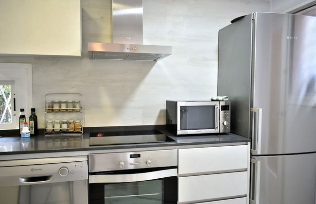 Shikara Be my Guest Castelldefles - Photo 7