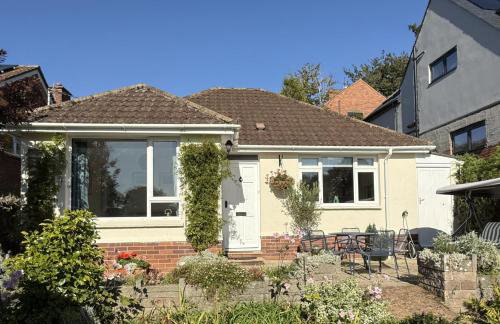 3 Bed Cottage in Central Topsham overlooking the River Exe with Parking - Foto 1