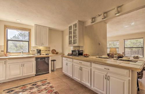 Artists Retreat with Pecos National Park Views! - Foto 11