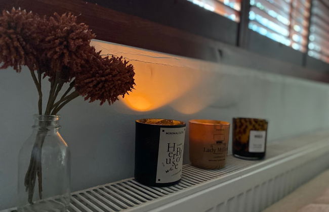 London Oasis - 2 Bedroom Apartment - Photo 2