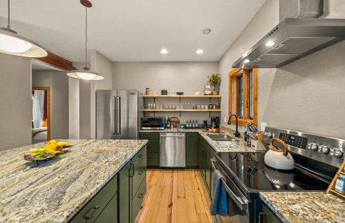 Royal Elk Lodge Hot Tub Sauna Theatre Speakeasy - Foto 40