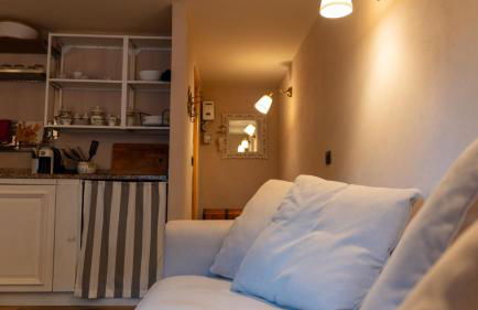 Bilocale a due passi dal mare immerso nel verde - Foto 8