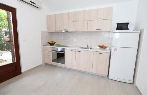 Apartments Juranić - Photo 48