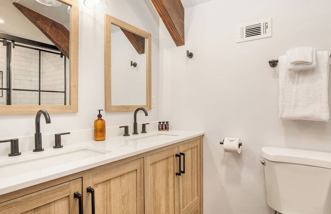 3mins to Lake, 5mins to Skiing Updated 4bdr Cabin Avalon Pines by Avantstay - Photo 62