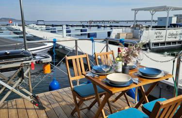 Mobiles Hausboot El'milia mit eigener Ankerboje auf dem See - Foto 13