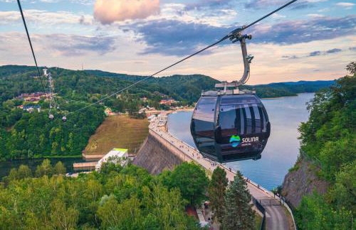 Apartament z tarasem i pokoje KLIMATYZOWANE -Drozdówka Solina - Foto 1