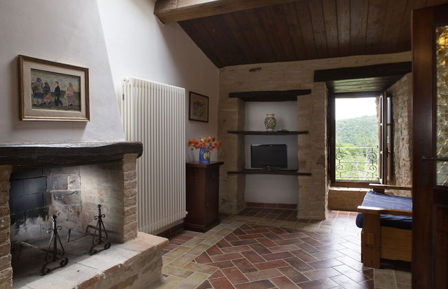 Castello di Cisterna - Foto 27