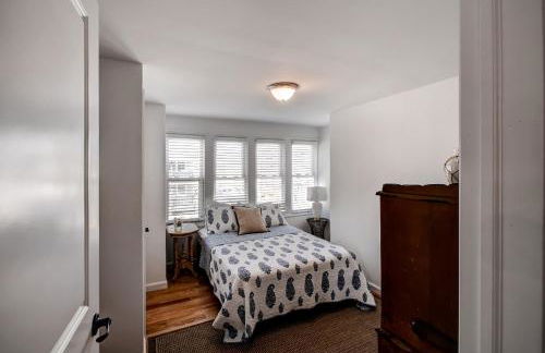 Recently Renovated LBI Apt with Deck on Beach Block! - Foto 11