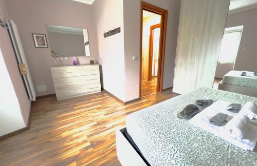 Dascio Lakefront with Private Garden and Parking - Foto 14