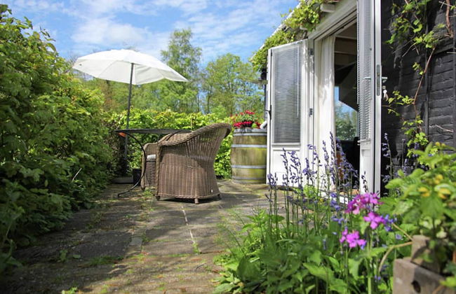 Peacefule Holiday Home for 2 People in Heiloo near Egmond - Photo 8