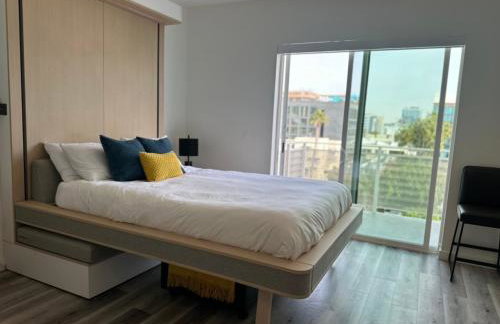 Heart of Hollywood - Walk of Fame Studio - 1bd or 2bd with View - Free parking - Balcony - Wifi - Rooftop - Gym - Upscale amenities - Foto 22