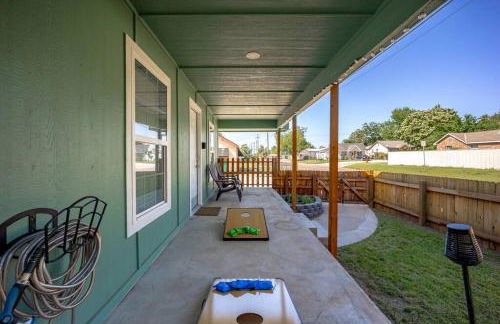 OKC Casita - Private Hot Tub, Fenced Yard, Mins to Top Spots, Pet friendly - Foto 12