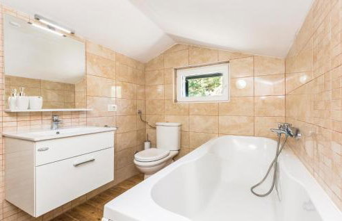 Gorgeous Home In Umcani - Foto 55