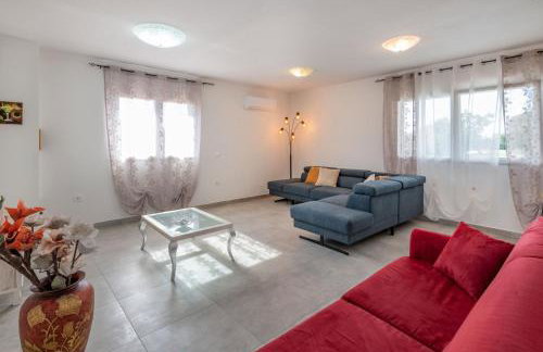 Villa Jole, a charming modern villa surrounded by rustic beauty - Foto 9