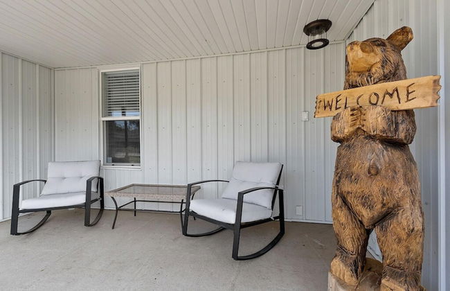 Lazy River Villa - Hottub Fenced Yard Sleeps 11 - Foto 43