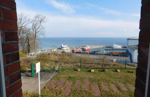 Seelotsenstation Sassnitz mit Hafenblick by Unsere Urlaubszeit - Foto 3