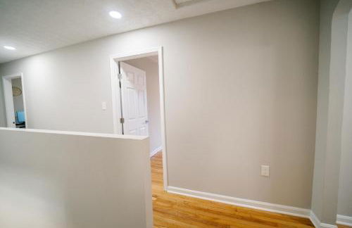 Spacious 10BR 5BA Free Parking Minutes to DC with Pool - Foto 78