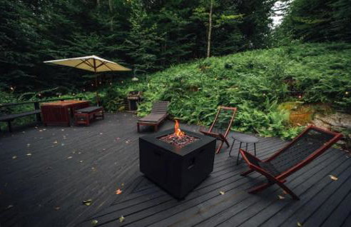 Imaginative Octogonal Glass Treehouse on Seven Private Acres near Great Barrington, MA - Foto 10