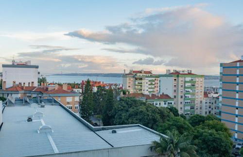 Stylish Apartment W/ River View by LovelyStay - Photo 5