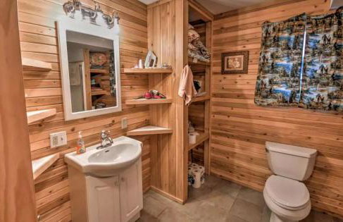 Charming Four-Bedroom Cabin Rental near Long Lake in Aroostook County, Maine - Foto 18