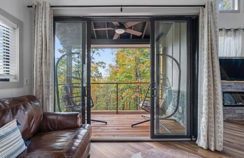 The Evergreen Treehouse with Winter Views - Foto 12