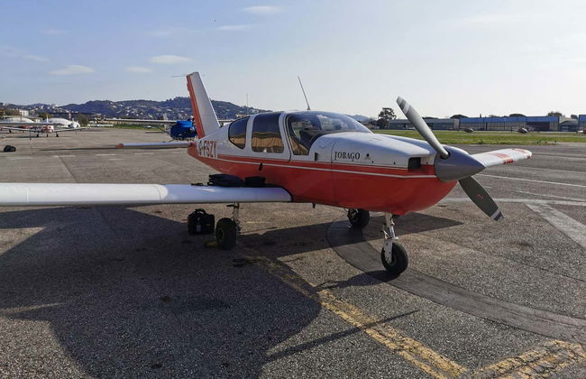 Passeio privado de monomotor saindo de Cannes - Foto 2